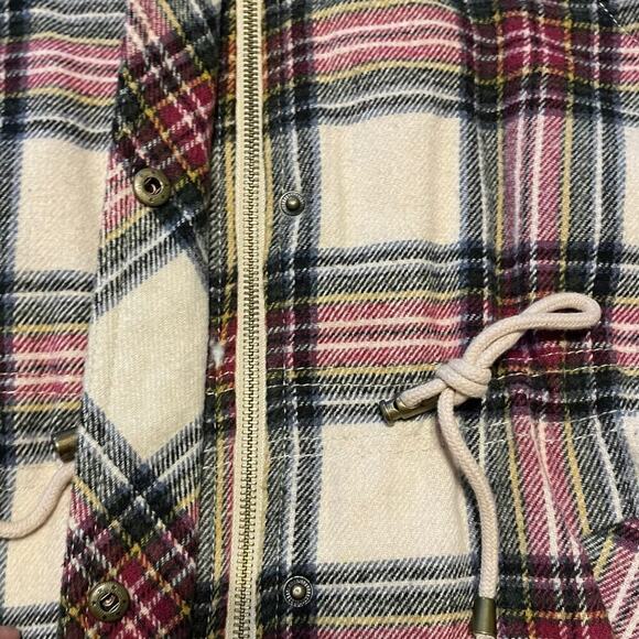 Maurices Plaid Sherpa Wool Blend Lined Cinch Waist Vest Size Sz S - Picture 5 of 10